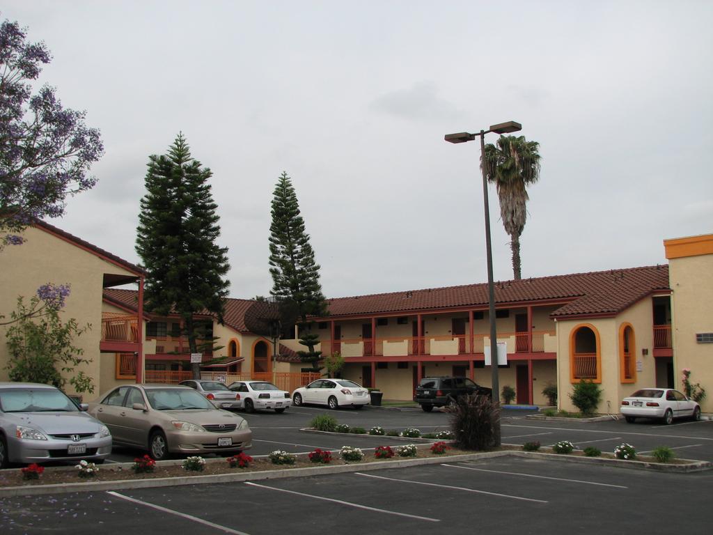 Best Inn Santa Ana Exterior foto